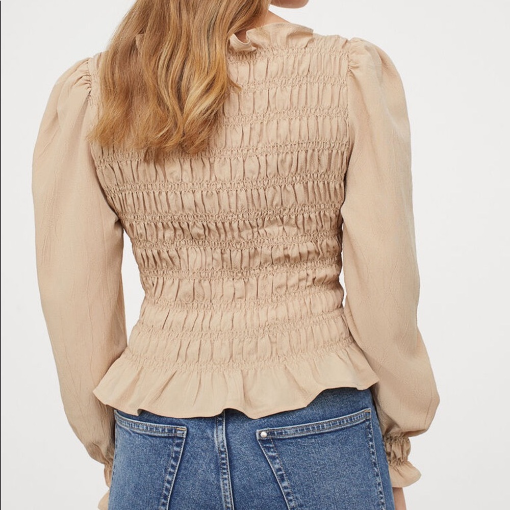 Puff Sleeved Smocked Blouse